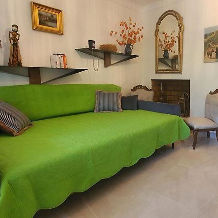 Charmant Appartement En Rez De Jardin Sartene  Exterior photo
